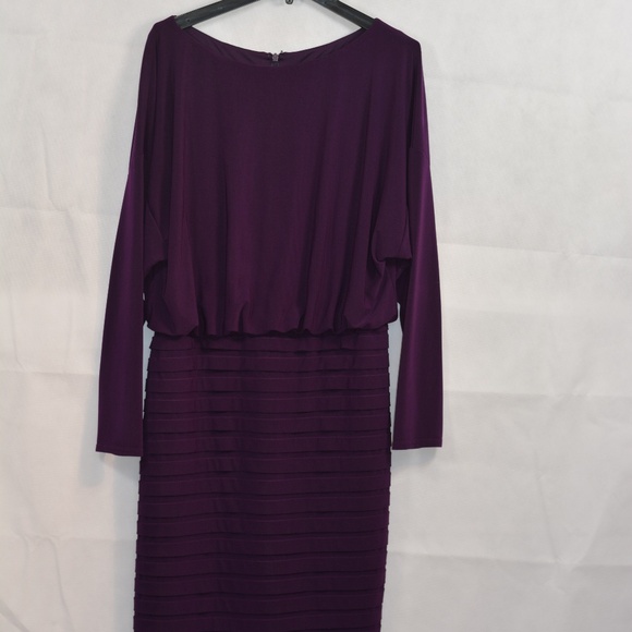 Adrinna Papell Wine Coloured Stretchy Pleated Dress SZ 14 - Picture 7 of 7